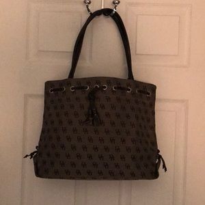 Dooney & Bourke Tote